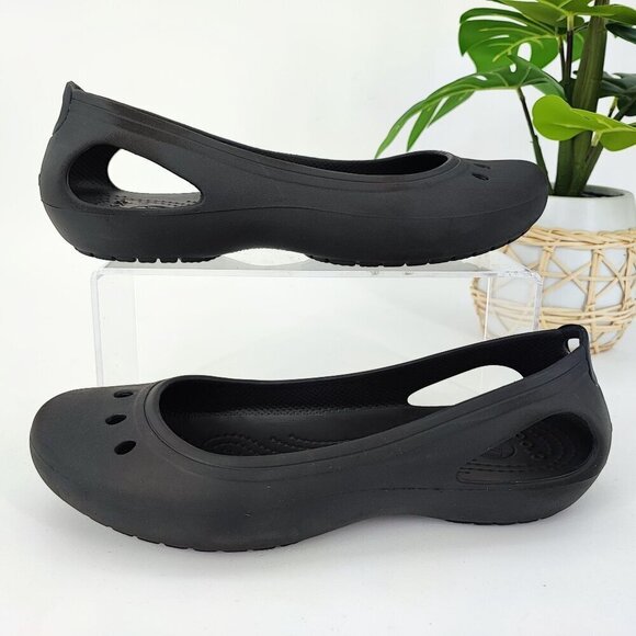 Crocs Women’s Kadee Black Rubber Ballet Flat Size 8 - Picture 1 of 8